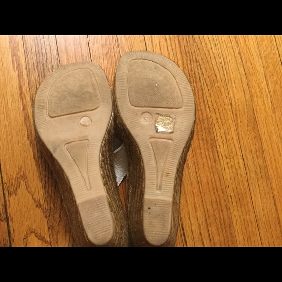 Authentic Burberry Wedges 37 - Picture 3 of 4